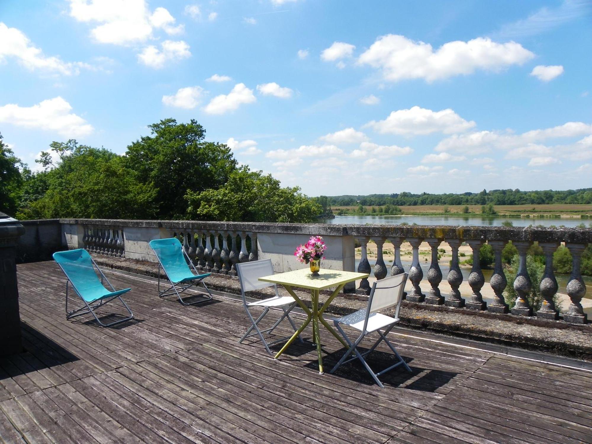Muides-sur-Loire 샤토 드 콜리어스 B&B 외부 사진